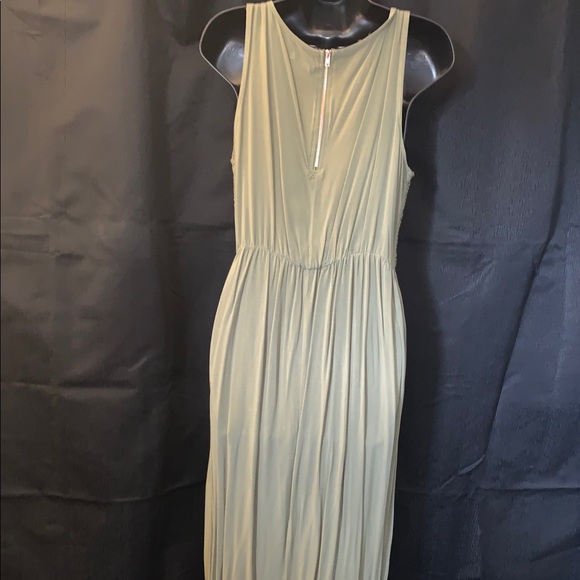 Olive green maxi dress🌸 - Picture 2 of 3